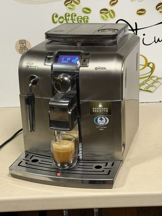 Кафемашина кафе автомат Saeco Syntia с гаранция