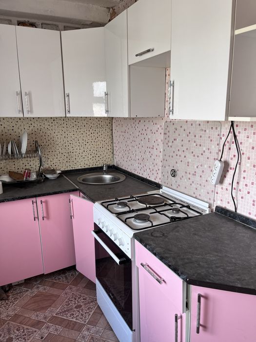 Газплита и кухонный гарнитур
