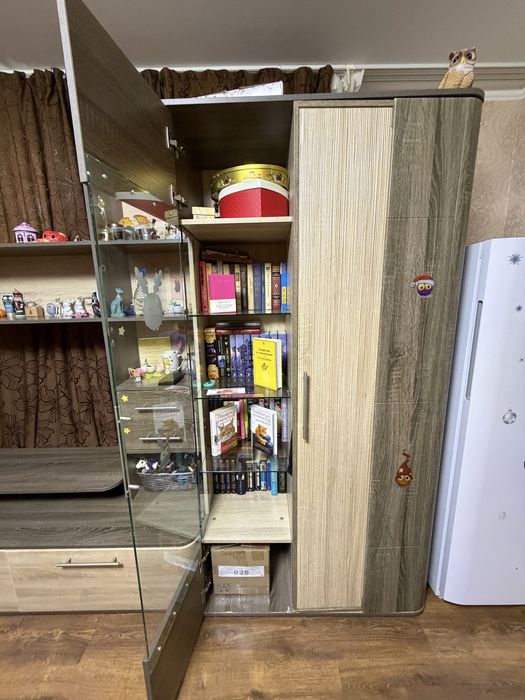 Продам шкаф, есть следы эксплуатации.