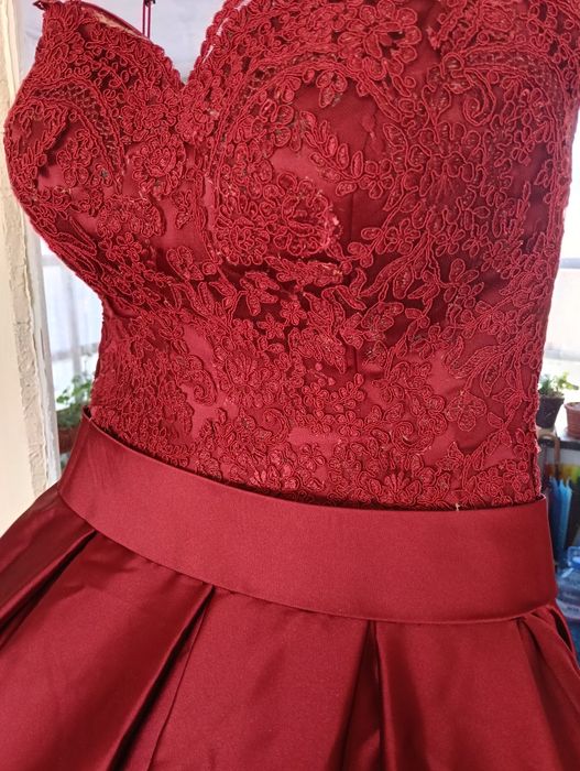 Сватбена червена рокля