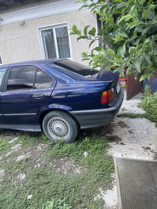 BMW 3 Series 0 — imagine 2