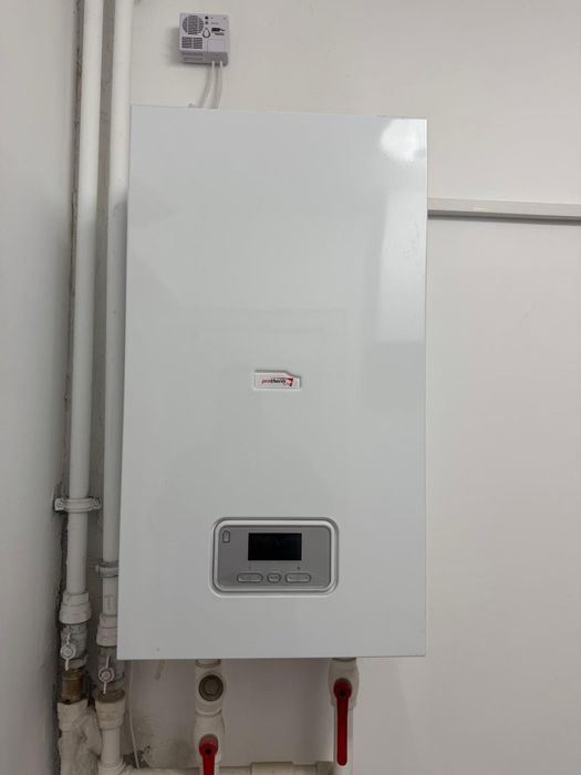 Centrală electrică Protherm Ray 14 kW (14 KE) – Folosită 1 an (4 bucăți)