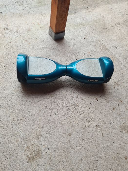 Se vinde hovedboard în stare foarte bună puțin folosit