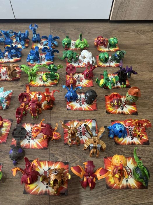 Бакуган играчки (Bakugan battle)