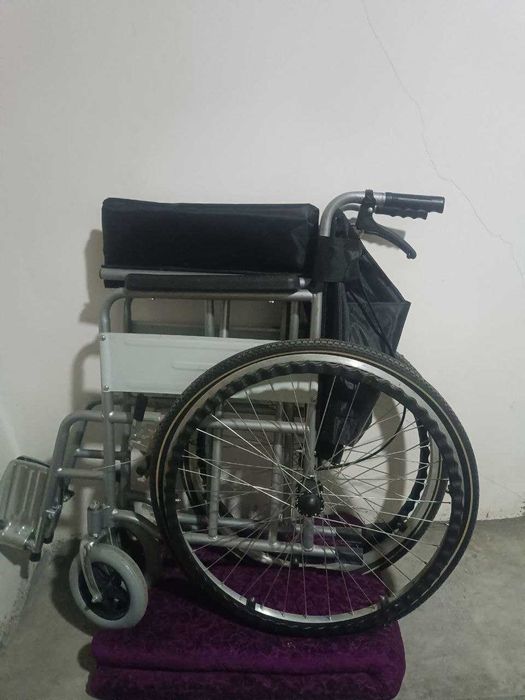Инвалидный коляска