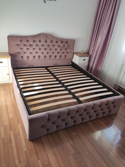 Pat matrimonial Tudor, roz pudrat, 180x200