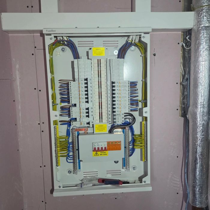 Electrician Bucuresti