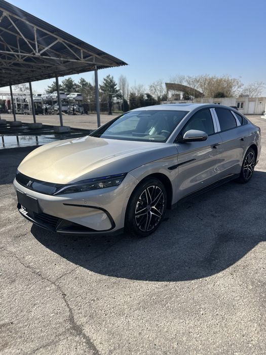 Byd han 635 km yashil grey gold