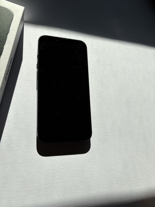 Iphone 13 без никакви забележки като нов