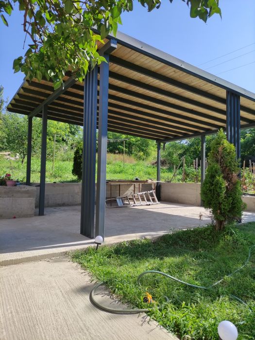 Construcție Pergole Metalice de Calitate