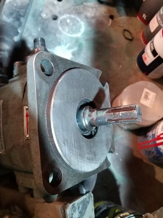 Продам насос Uchida