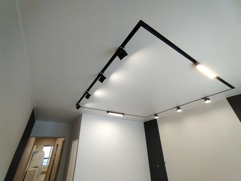 Натяжной потолок 1700