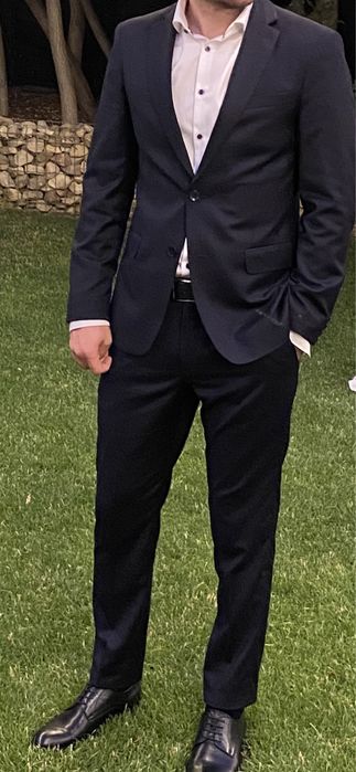 Costum negru din lana