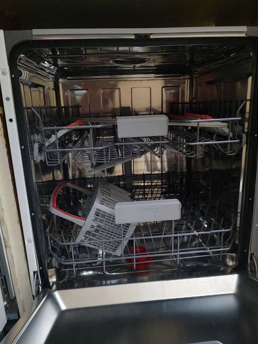 Съдомиялна Sharp