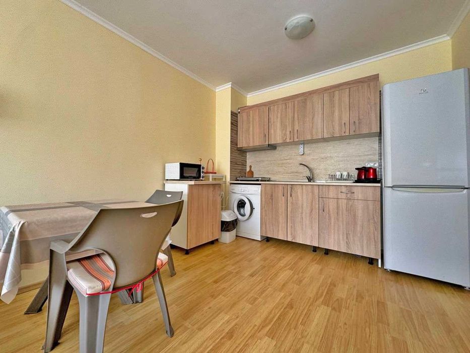Продава се Двустаен апартамент в к.к. Елените - 62 кв.м за 896 €/кв.м - Снимка #3
