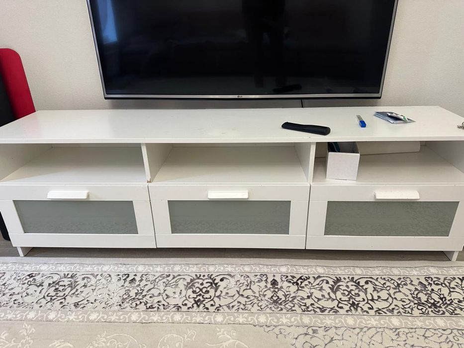 Подставка для телевизора