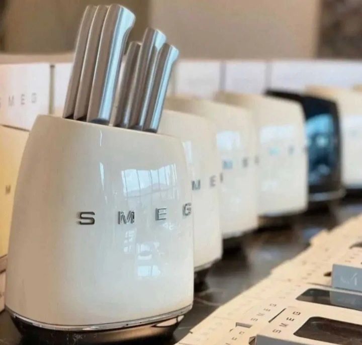 набор ножей Smeg с подставкой.  оптом/розницу/гарантия +доставка