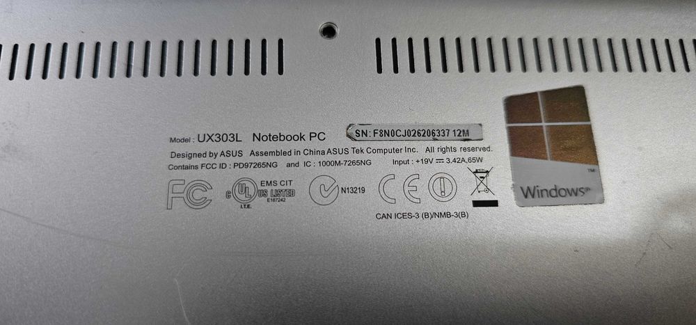 Laptop ASUS ZenBook UX303L I5