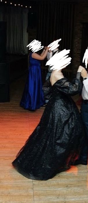 Пышное длинное бальное платье