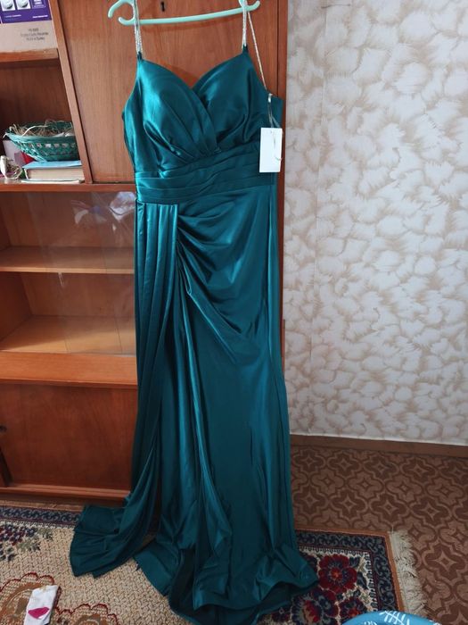 Дълга официална рокля