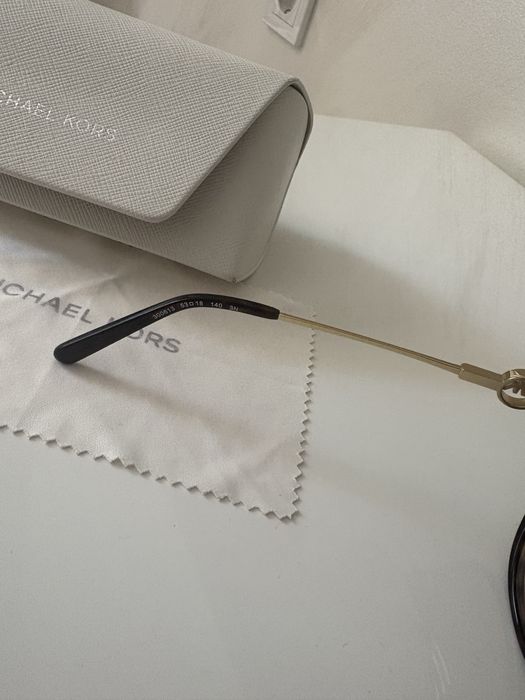 Слънчеви очила Michael kors