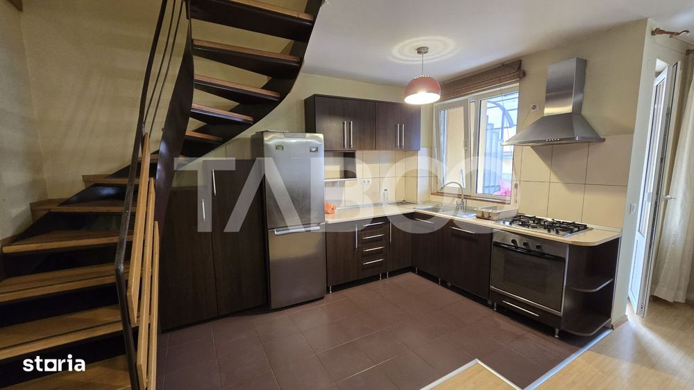 Apartament de inchiriat 70mp 3 camere balcon in zona Rahovei Sibiu — fotografia 1