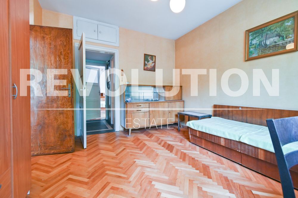 Дава се под наем Тристаен апартамент в София, Яворов - 93 кв.м за 750 € - Снимка #10