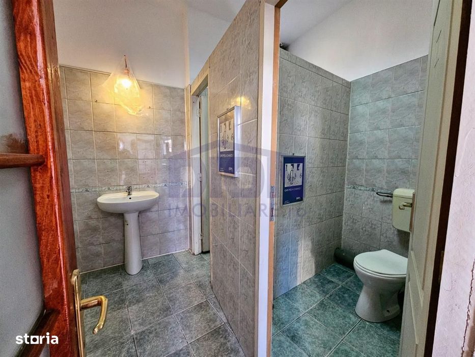 Vila moderna pretabila  clinica, office sau spatiu comercial
