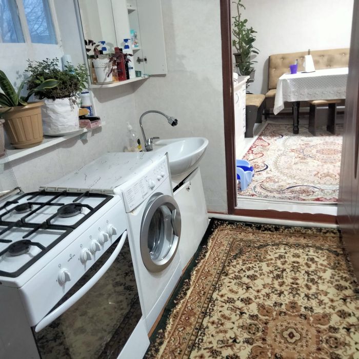 Продается частный дом на 4 хозяина, района областная больница.