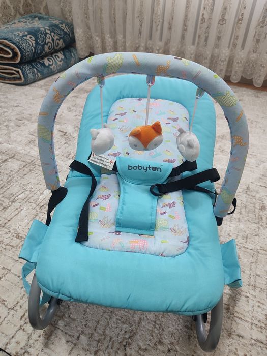 Продам шезлонг детский