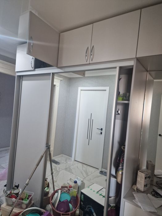 Продам Прихожую . В идеальном состоянии.
