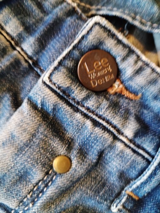 Fustă superbă din denim cu detalii, XS