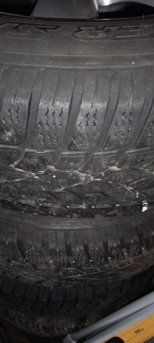 7p6601025 jante aliaj VW Touareg 2 anvelope 235 65 R17 dot  2216 m+s