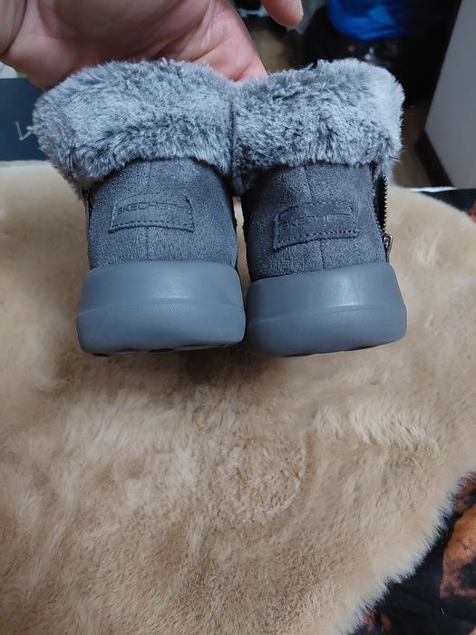 Ghete Skechers nr 36.5