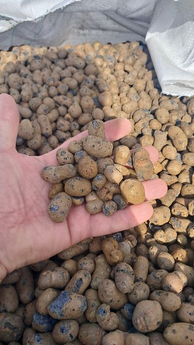 В продаже универсальный утеплитель керамзит