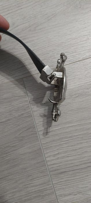 Curea cu catarama metalica