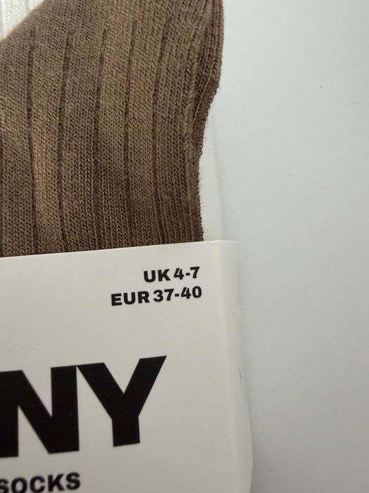 Чорапи DKNY в кафяво и бяло