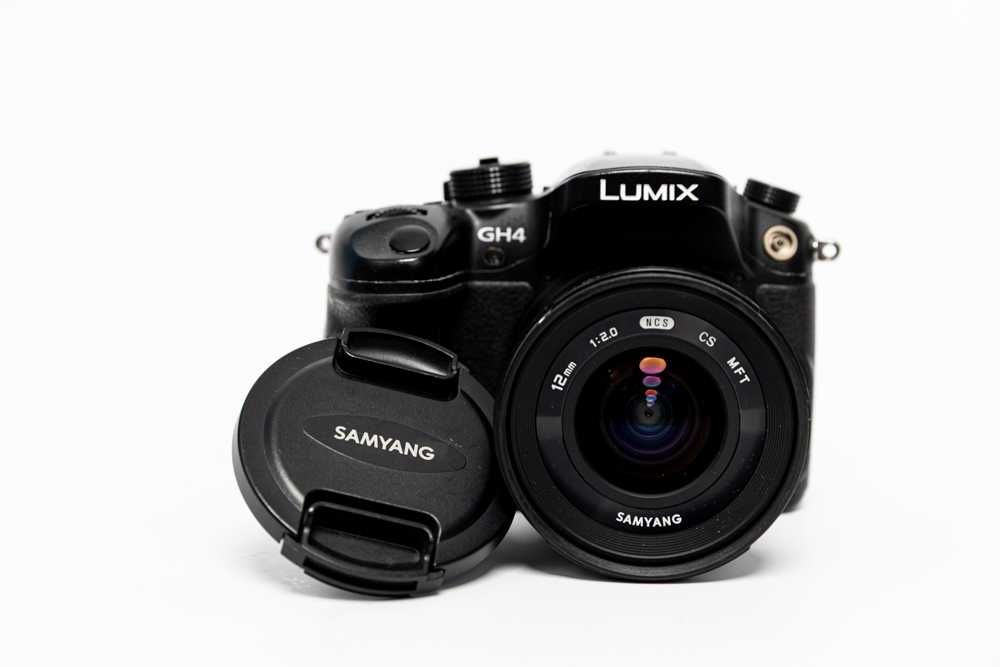 Panasonic Lumix GH4 + Samyang 12mm f/2