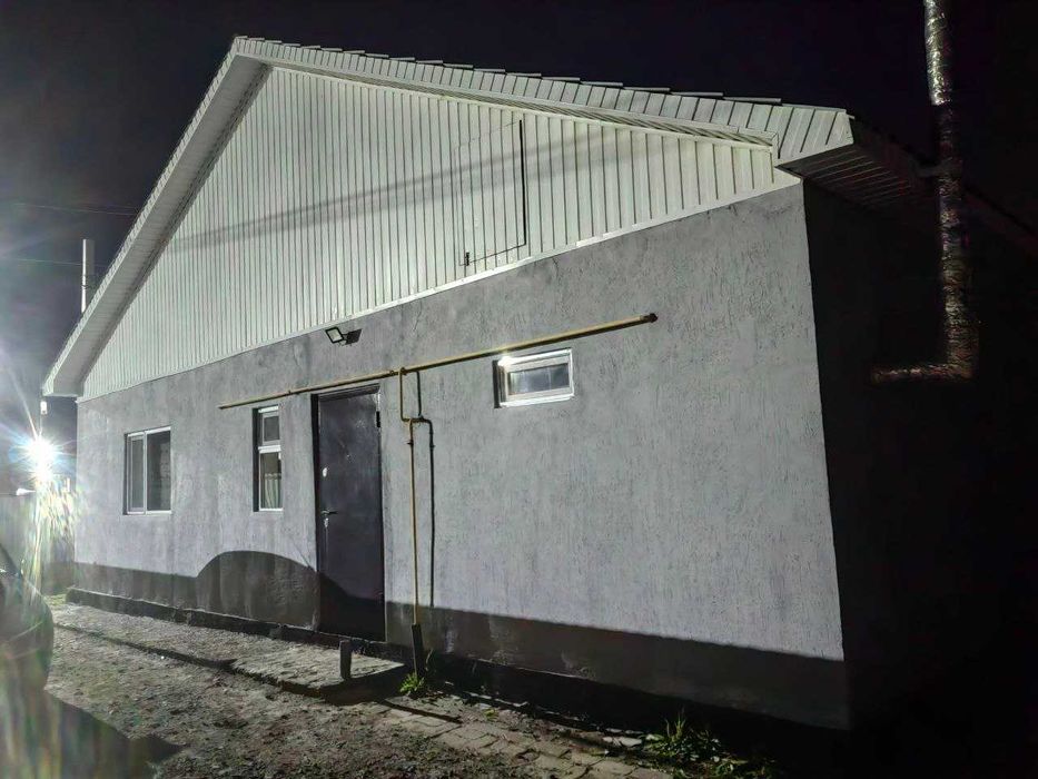 Уй сатылады. Сарыозек жагында.