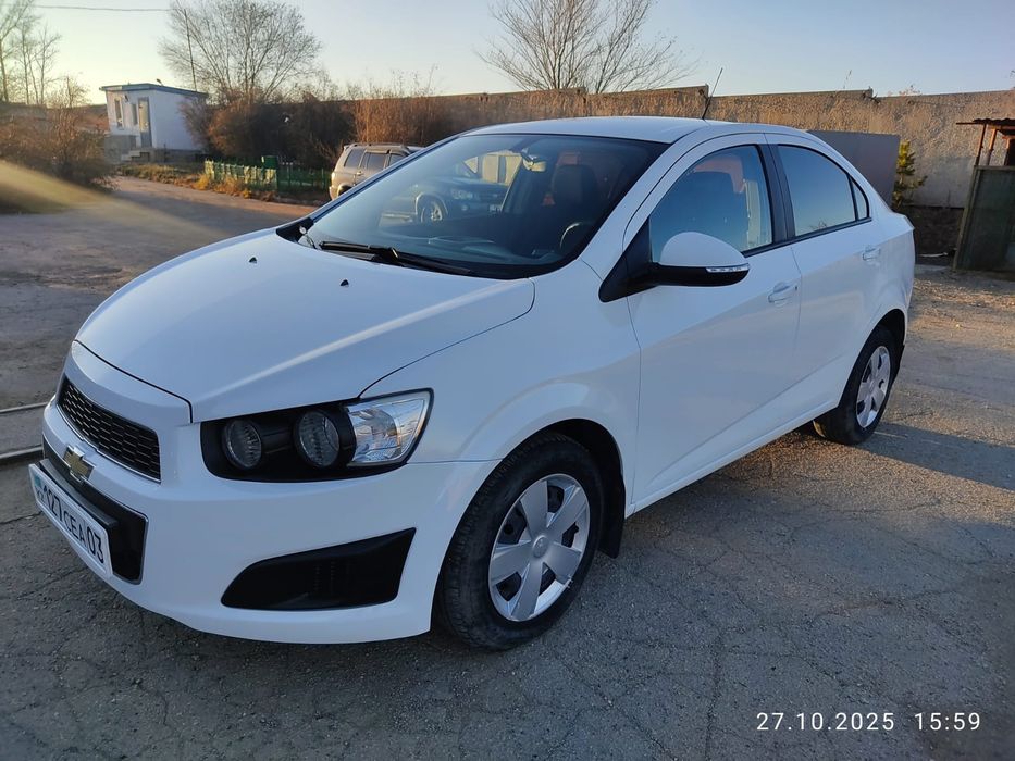 Продам автомобиль Шевроле Авео Т 300