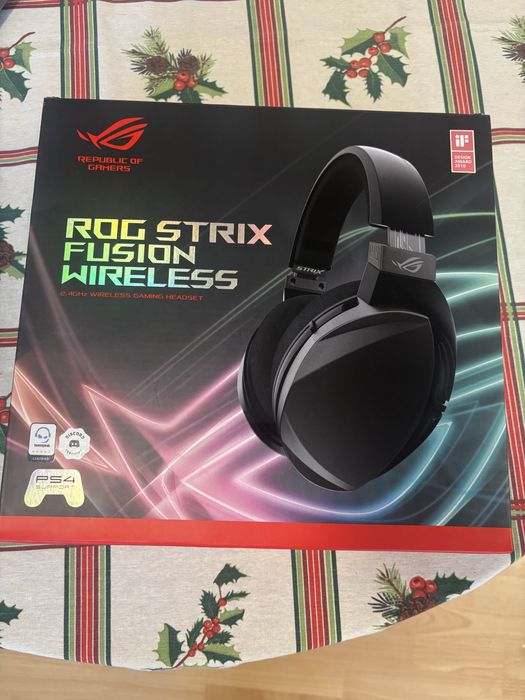 Продавам Гейминг слушалки Rog strix fusion wireless
