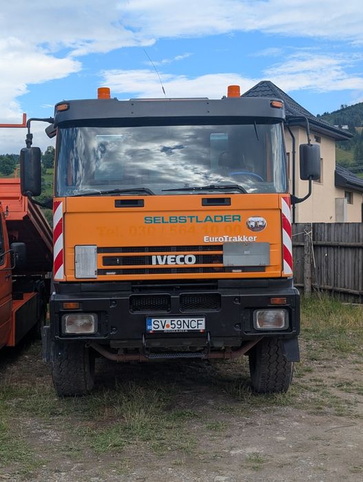 Vând Iveco Eurotraker basculabil cu macara longlift 115 Z cu graifer de lemn și cupa pentru pământ,balast