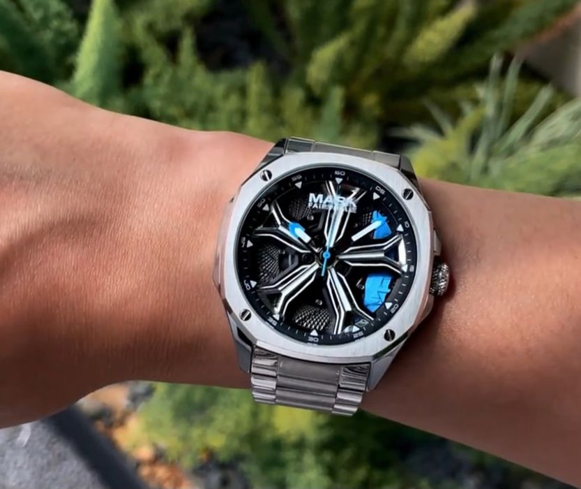 Мощные часы продам