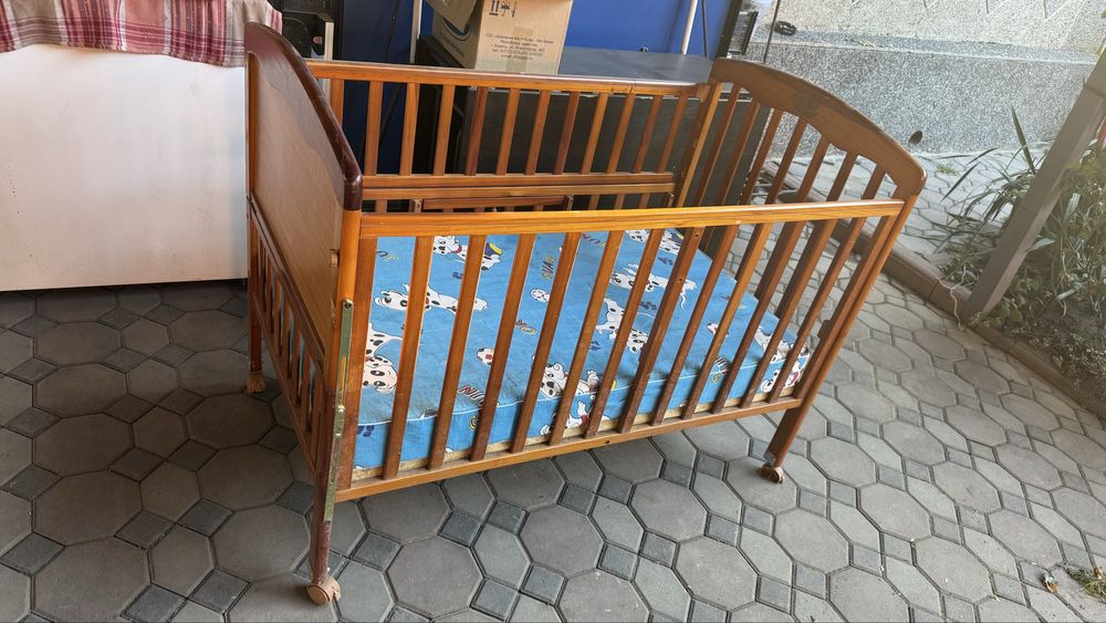 Манеж детская с матрасом