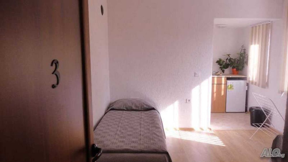 Къща НОЩУВКИ 10 euro ЗА РАБОТНИЦИ център Велико Търново