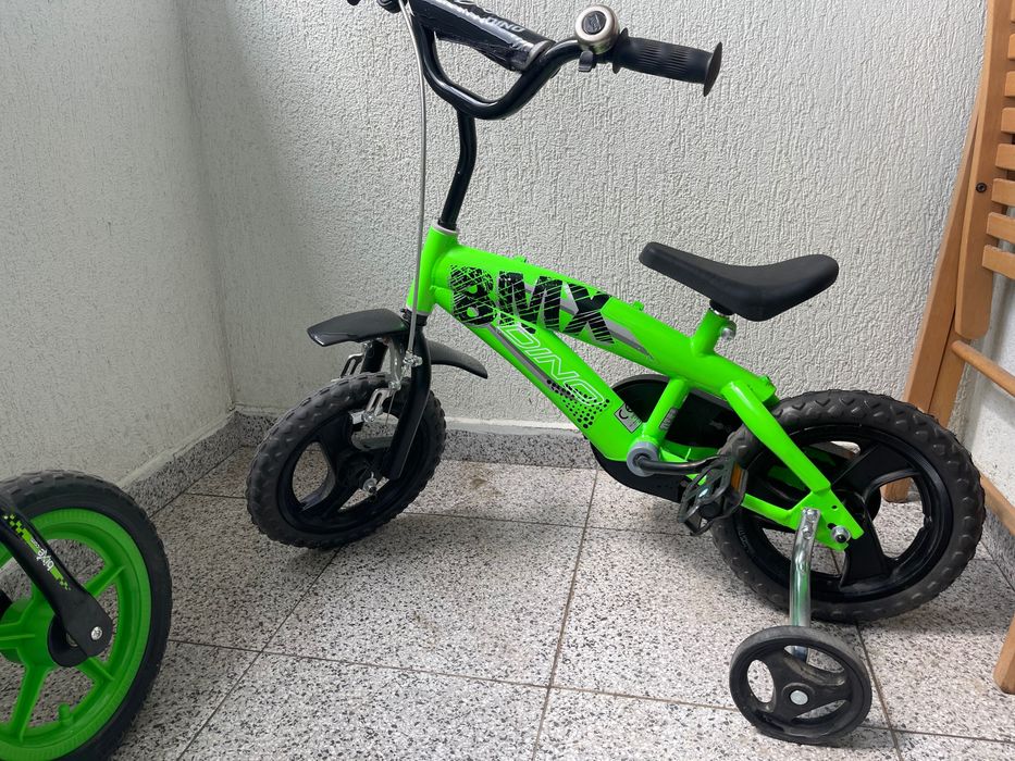 Vând bicicletă băieți