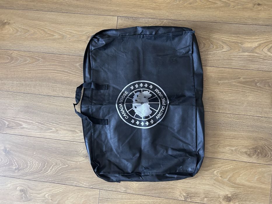 Geacă puffer Canada Goose (cu glugă și blană detașabilă) – Mărimea L