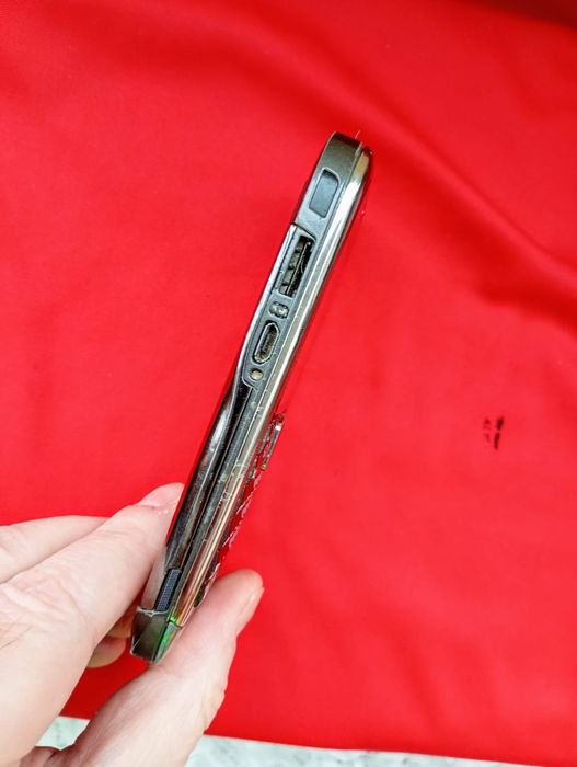 Nokia E71   ( decodat,urme de uzură)