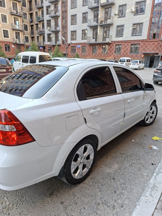 R16 saka diska sotiladi  obmen xam bor