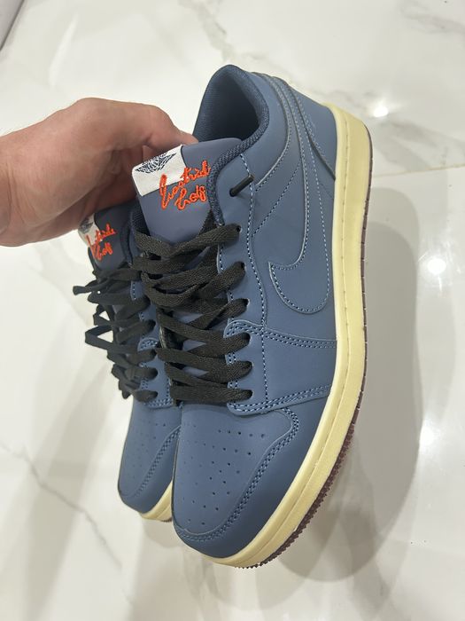 Продаю обувь размер 43 маломерят!!!